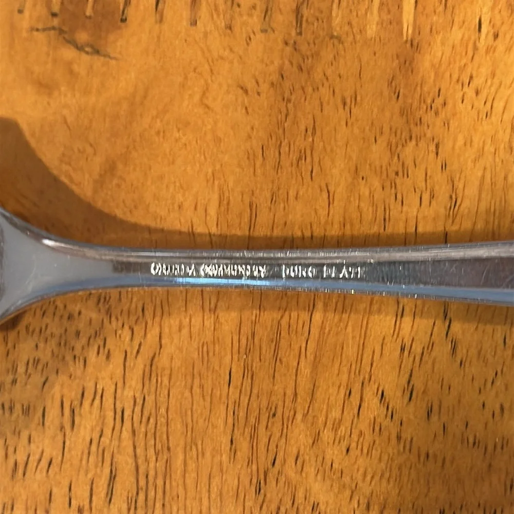 Oneida community duro plate salad fork. Silver plated in the Beverly pattern.